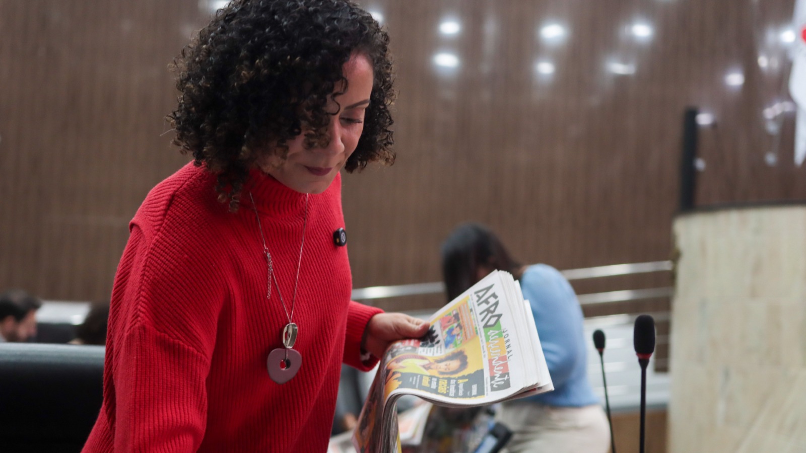Pressionada nos bastidores, vice-líder de Marília entrega o cargo após racha sobre reajuste salarial