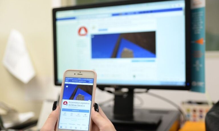 Foto mostra as redes sociais da Assembleia de Minas