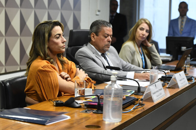 Soraya e Dr. Hiran na CPI das Bets