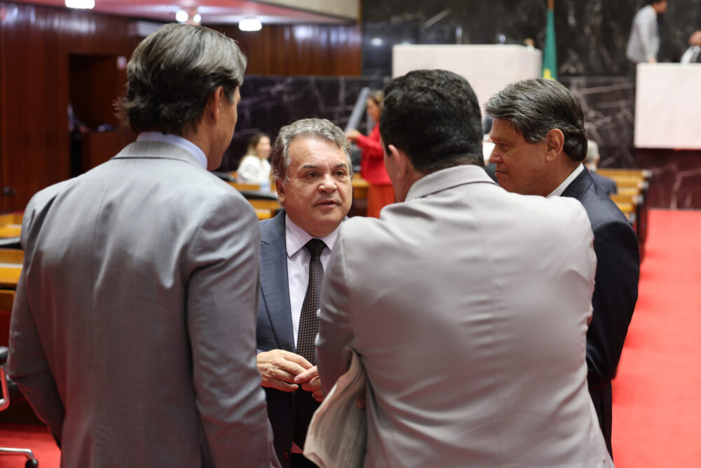 Deputados de Minas aprovam ida de Alencar da Silveira Júnior para o TCE