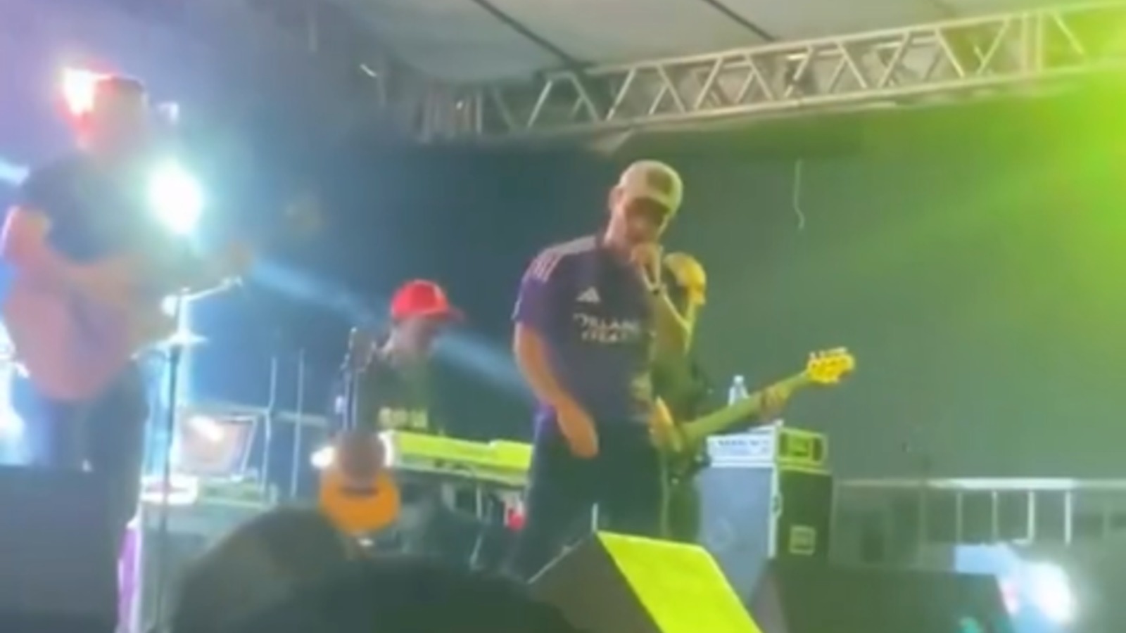 Show de Cleitinho em festa julina desencadeia crise política em Contagem
