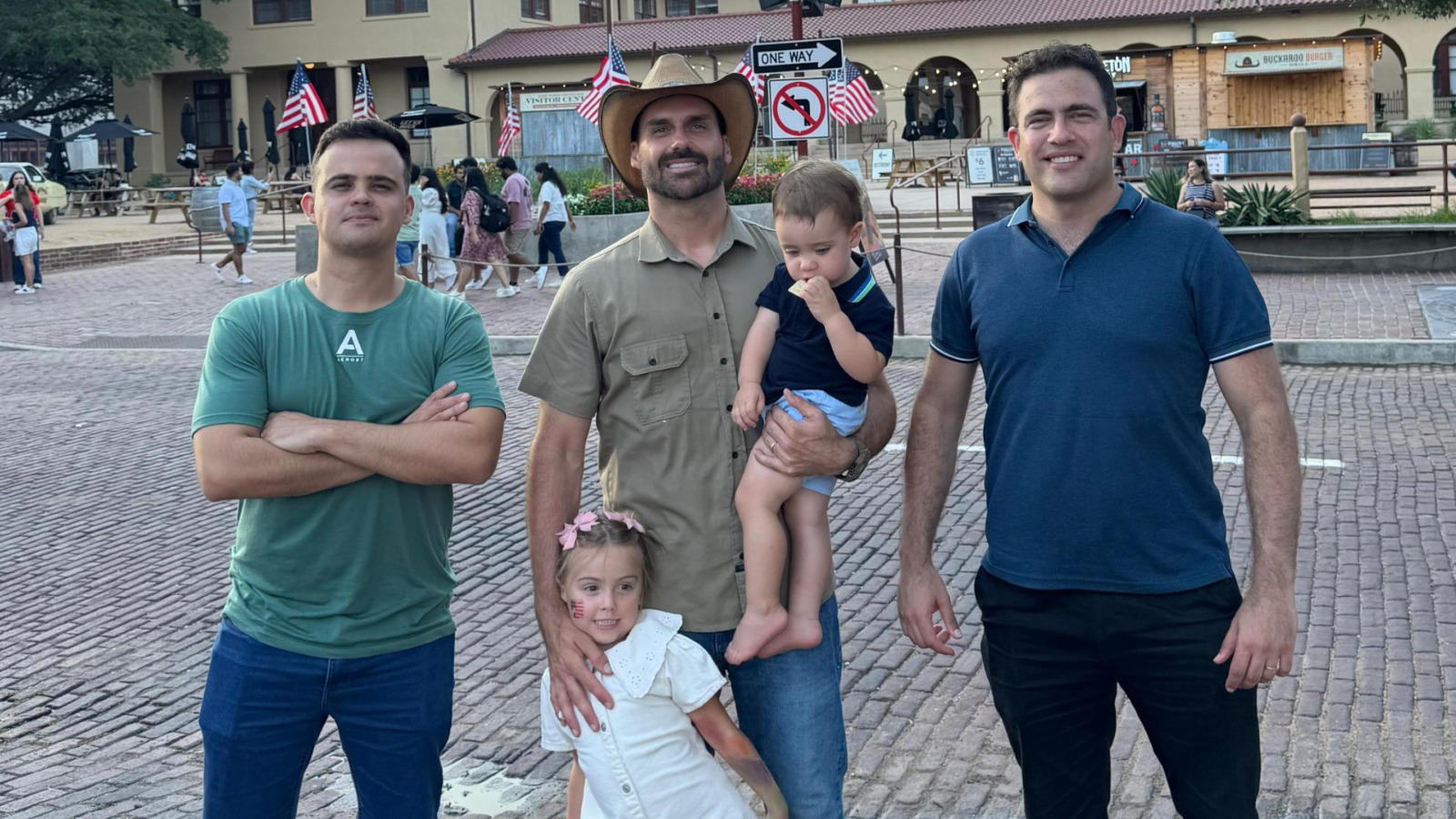 Deputado de Minas viu de perto articulação nos EUA citada em decisão de Moraes sobre Bolsonaro