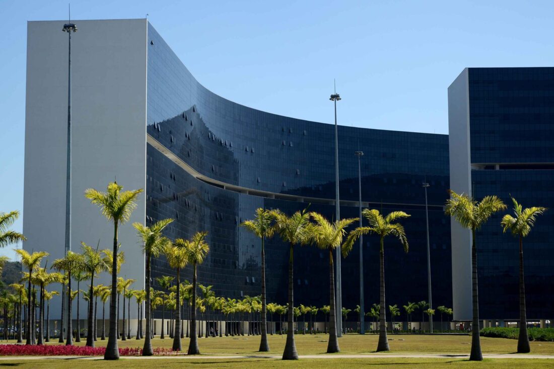 Ex-servidores do governo de Minas firmam acordo para encerrar investigação por desvio milionário
