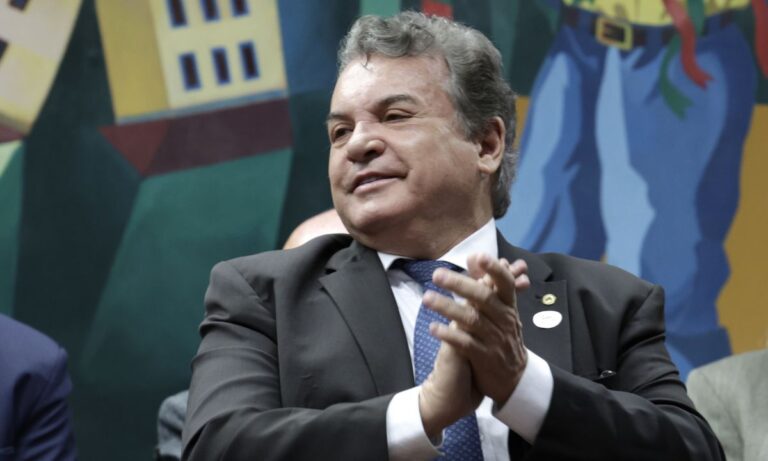 O deputado estadual Alencar da Silveira Jr.