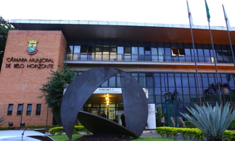 A fachada da Câmara de BH