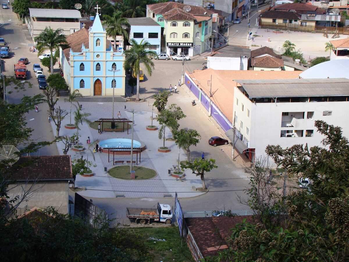 Praça da Matriz em Santana do Paraíso