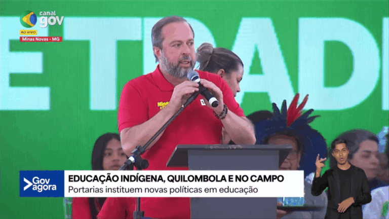 Alexandre Silveira em Minas Novas