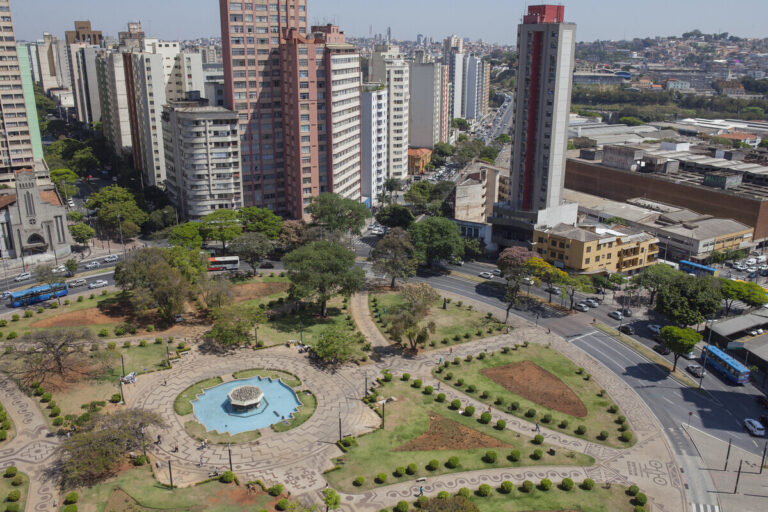 Praça Raul Soares