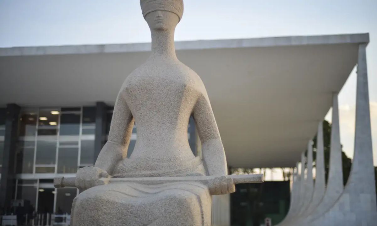 Estátua A Justiça, do STF