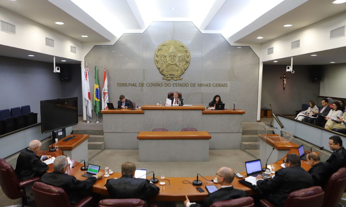 O pleno do TCE de Minas