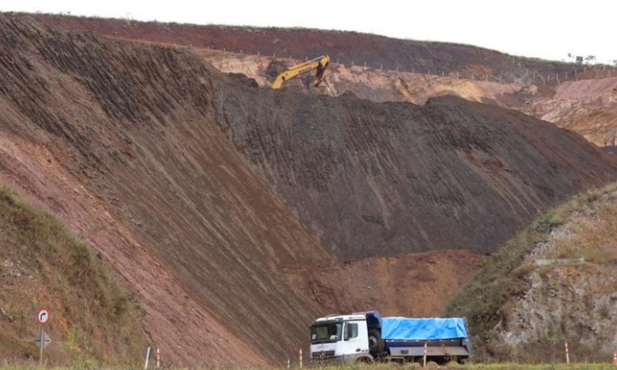 Foto mostra áreas explorada pela Gute na Serra do Curral