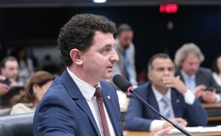 Pezenti na Comissão de Agricultura