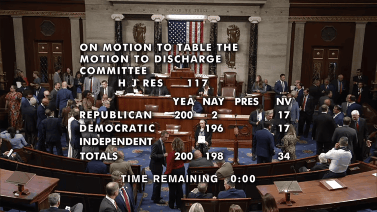 Câmara dos Deputados dos EUA vota resolução sobre tarifaço