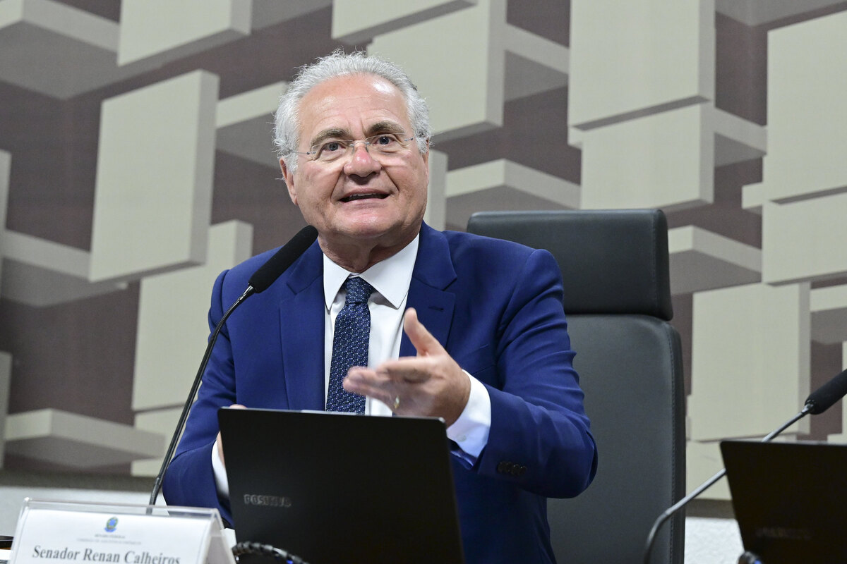 Renan Calheiros na CAE do Senado