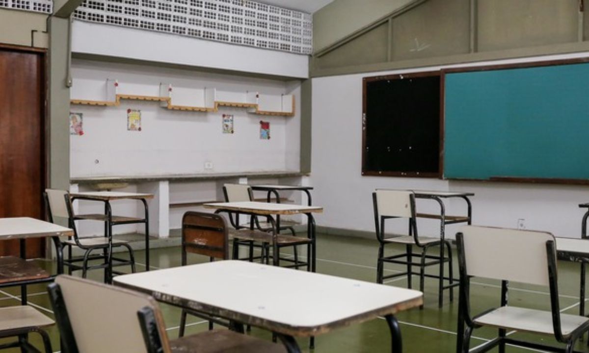 Foto mostra sala de aula