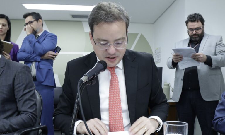 O deputado Thiago Cota