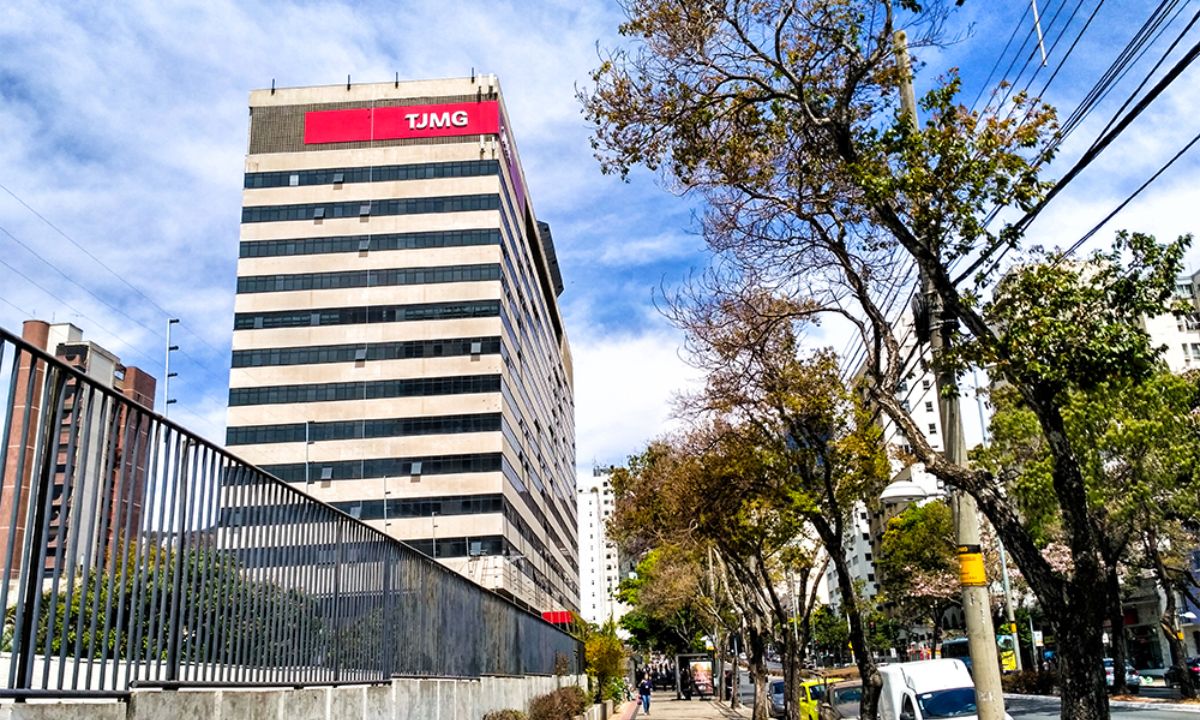 A fachada do TJMG