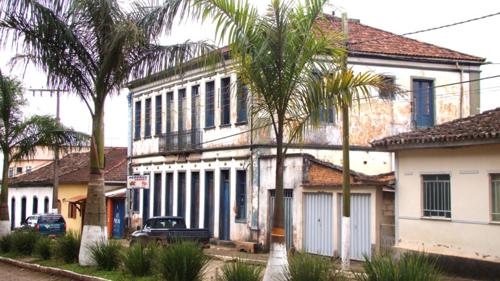 MPF vai investigar contratos assinados por pai e filha para fornecer alimentos a prefeitura de Minas