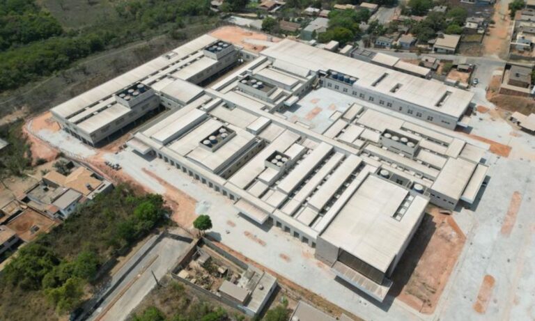 Vista aérea do Hospital Regional de Divinópolis