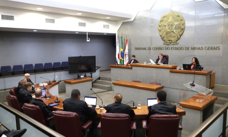 O plenário do TCE de Minas