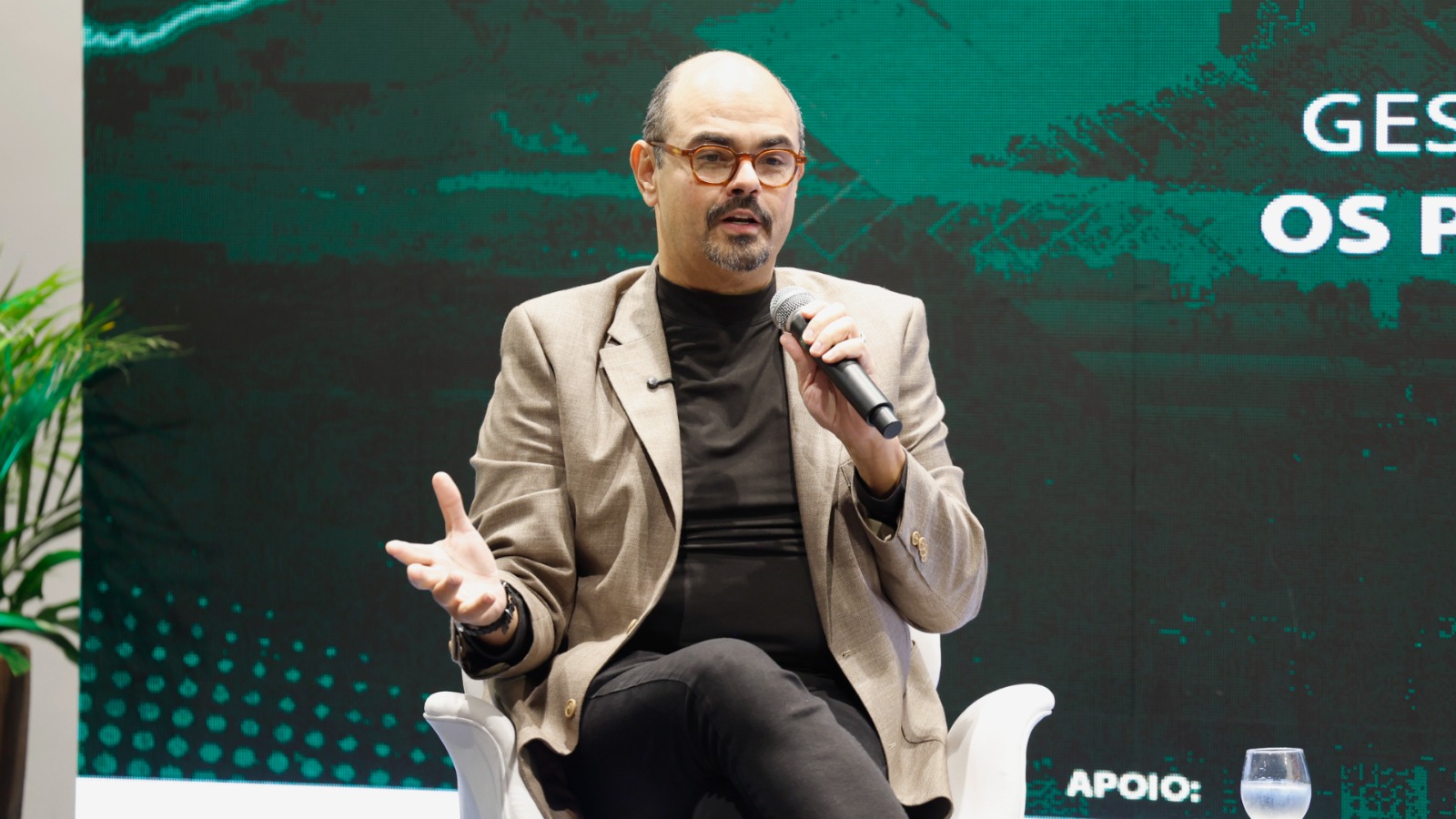 A mensagem de Mateus Simões a integrantes do governo por 2026