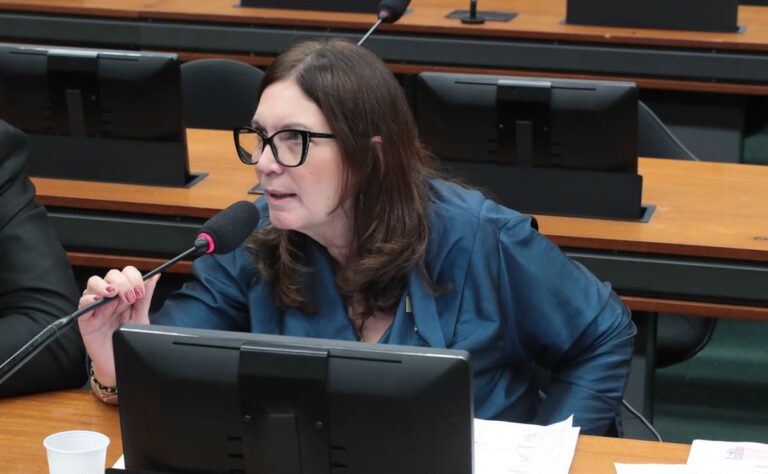 Bia Kicis na CCJ da Câmara