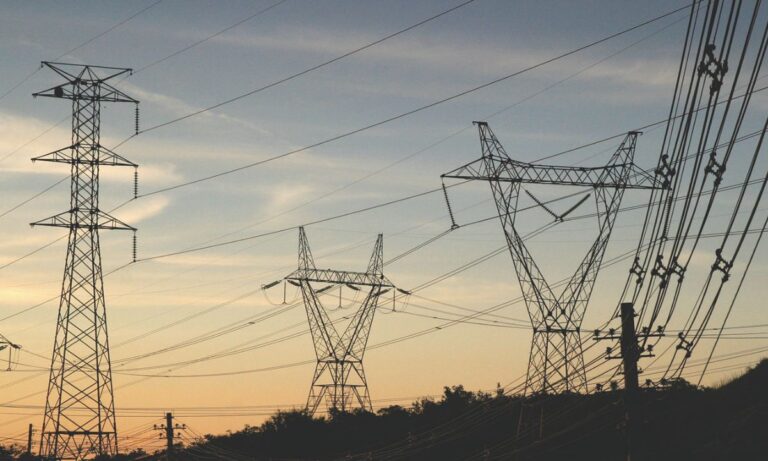 Linha de transmissão da Cemig