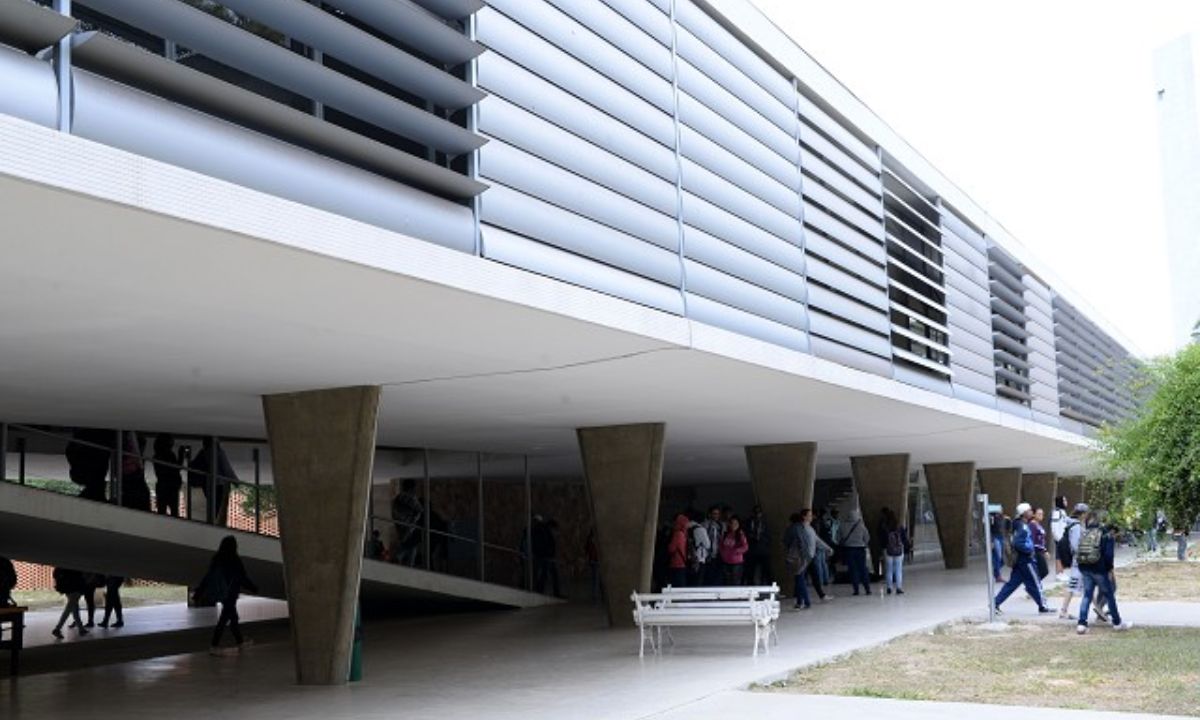 O Colégio Estadual Central