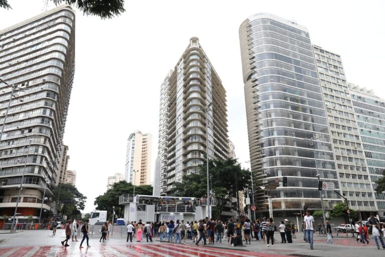 Praça Sete em março de 2024