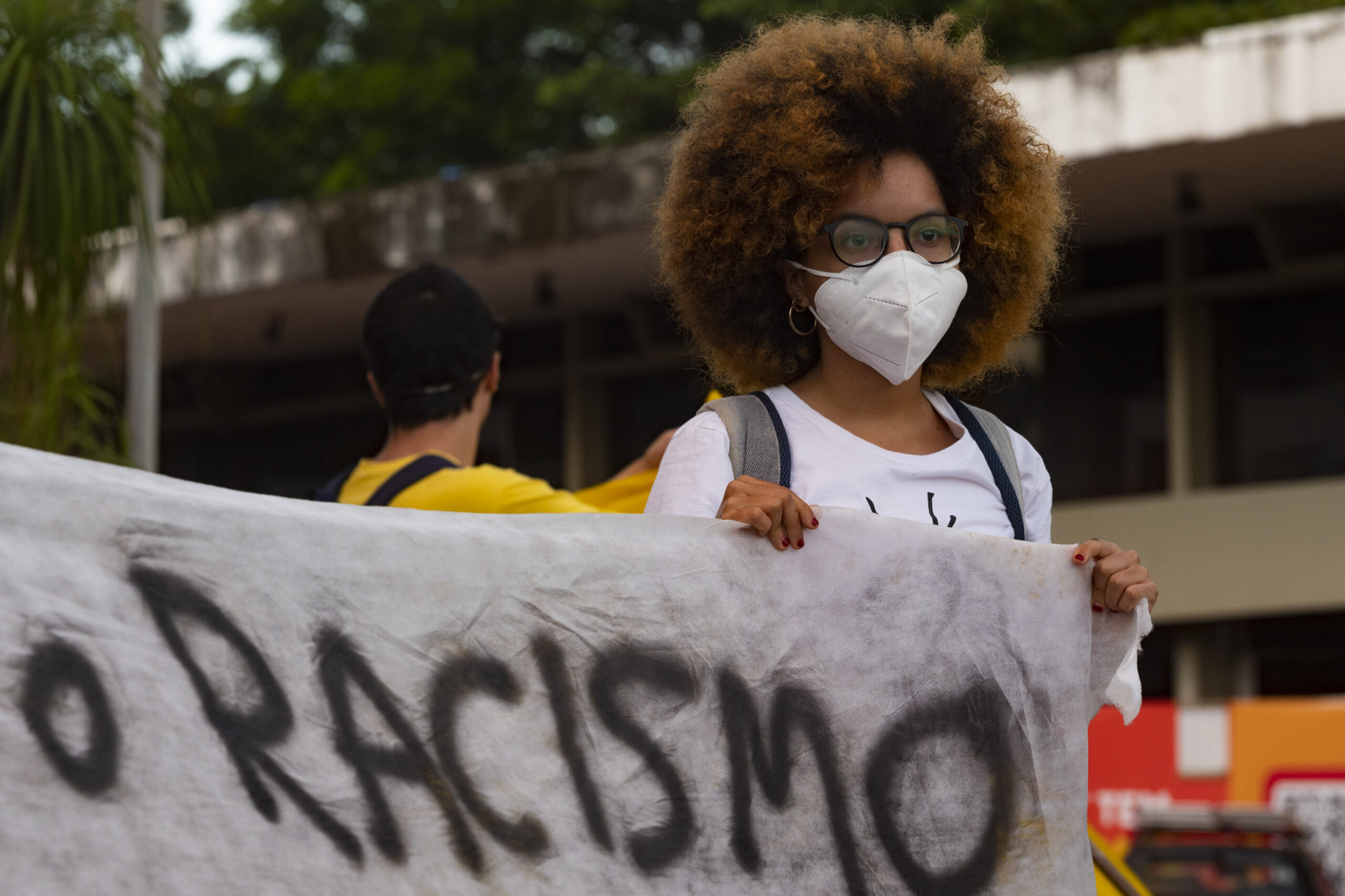Três trabalhadores, uma morte pública — e um silêncio que também mata