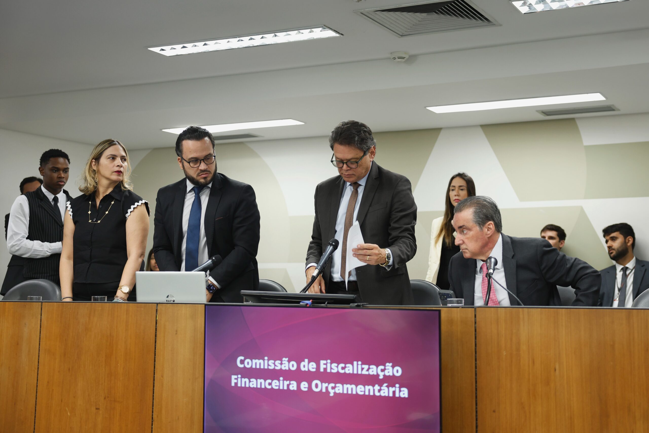 O ‘dia D’ para a privatização da Copasa e para o orçamento de 2026 na ALMG