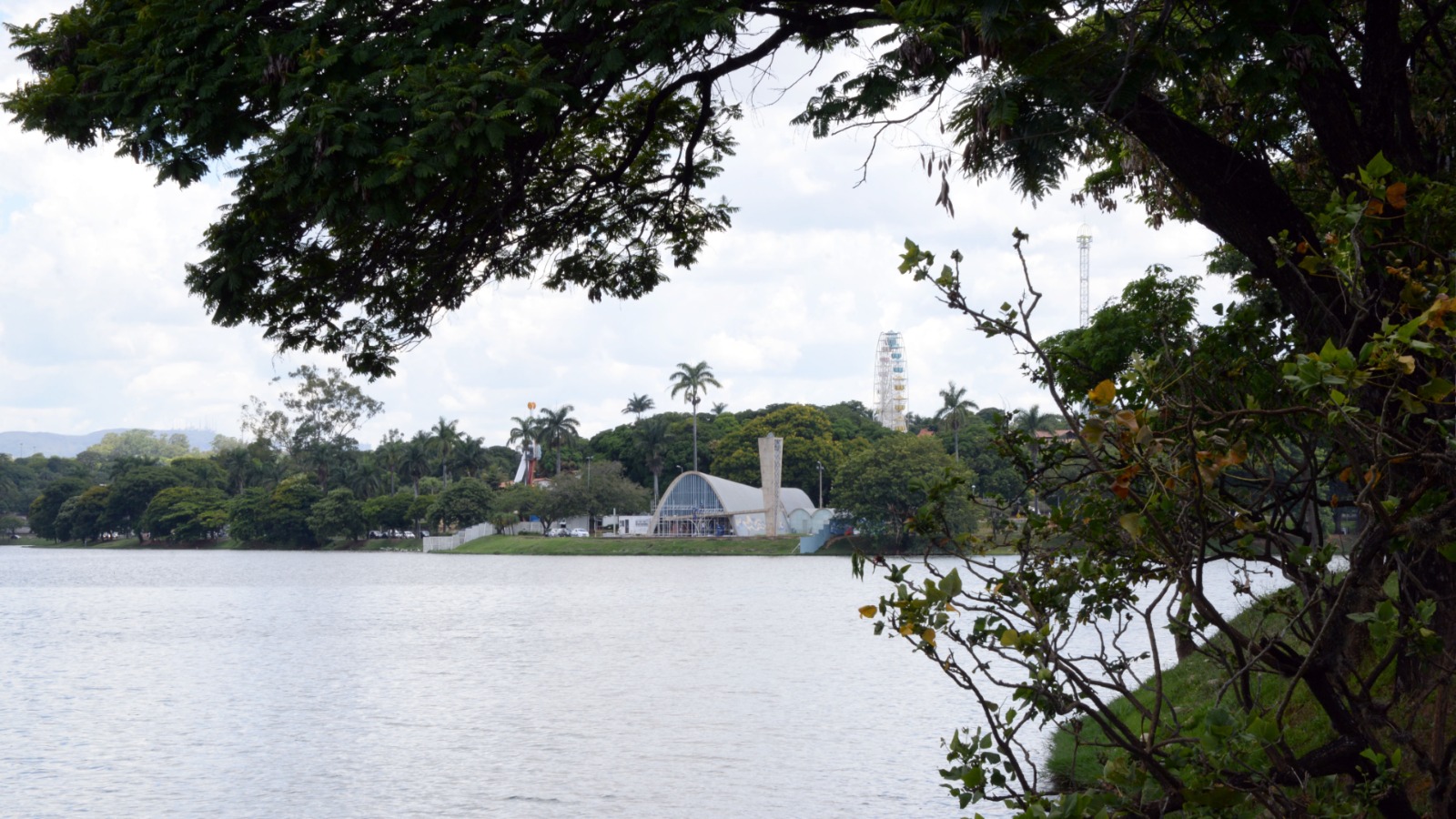 Damião troca setor responsável por manutenção da Lagoa da Pampulha