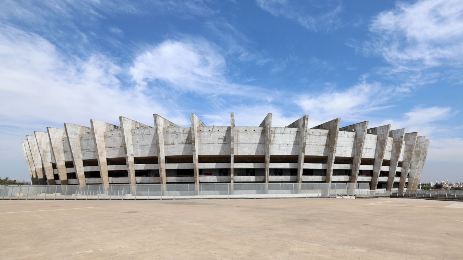 Governo Zema tenta simplificar critérios para utilizar Mineirão em ‘datas do Estado’