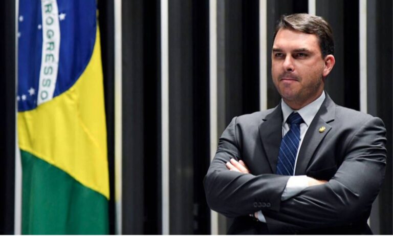O senador e pré-candidato à presidência Flávio Bolsonaro
