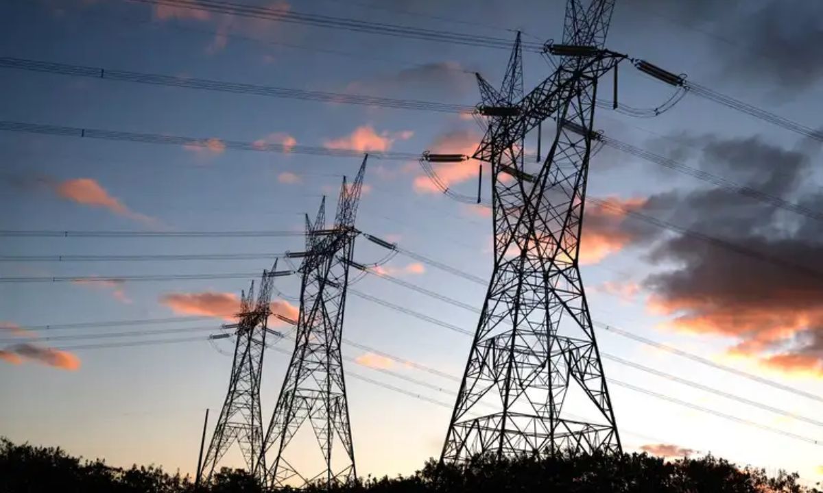 Torres e linhas de transmissão