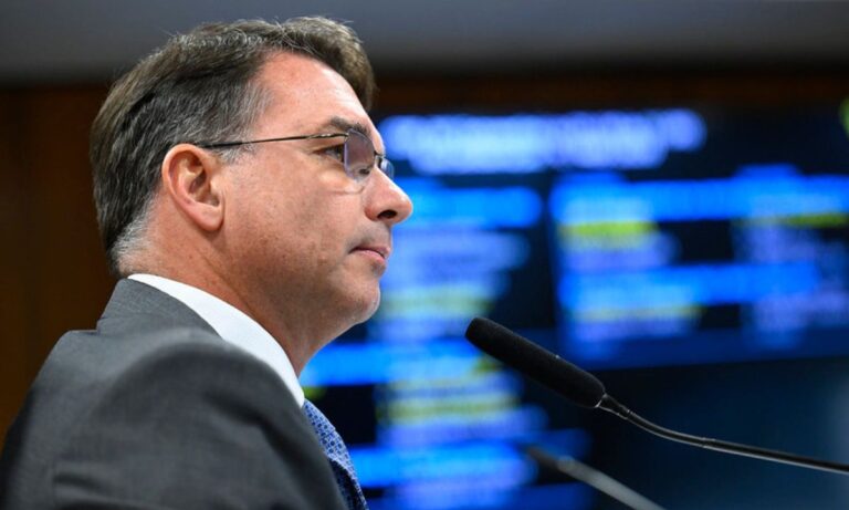 Flávio Bolsonaro é o nome do PL para Presidência da República.