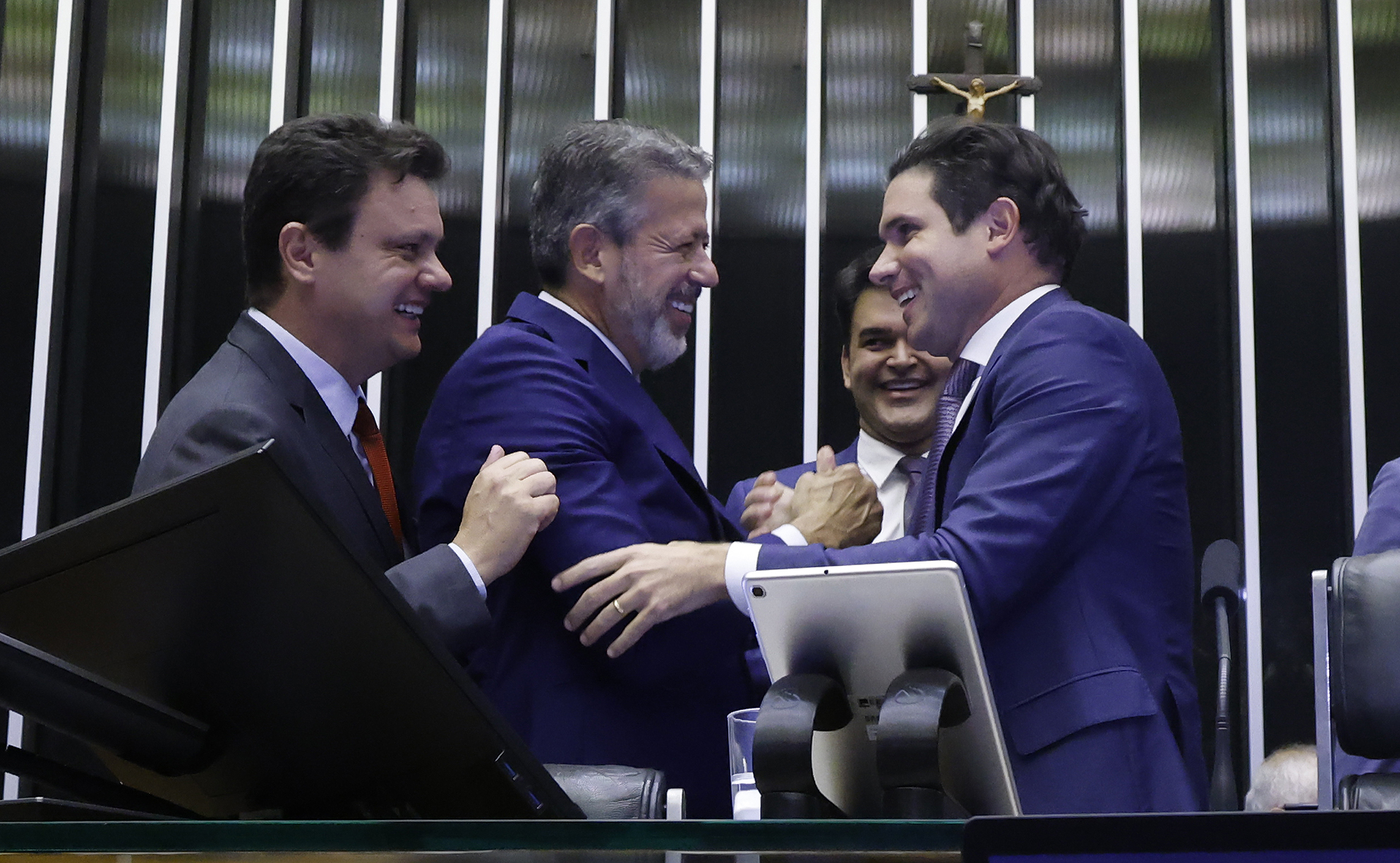 Odair Cunha, Hugo Motta e o acordo ameaçado pelo TCU