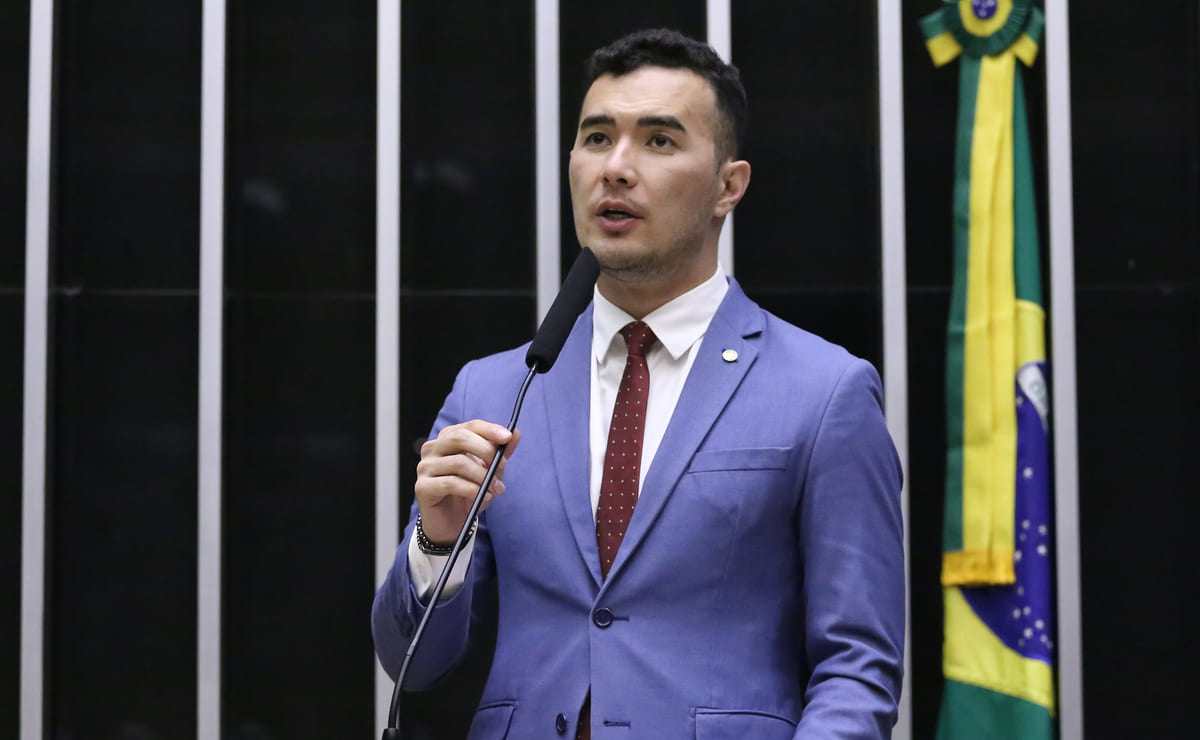 Pedro Aihara no plenário da Câmara