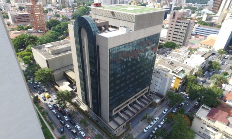 Unidade do Hospital Mater no bairro Santo Agostinho