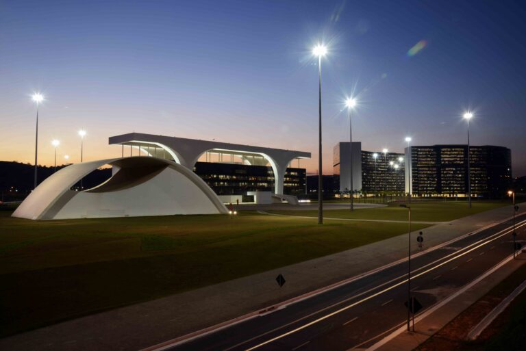 Na foto, a Cidade Administrativa de Minas Gerais