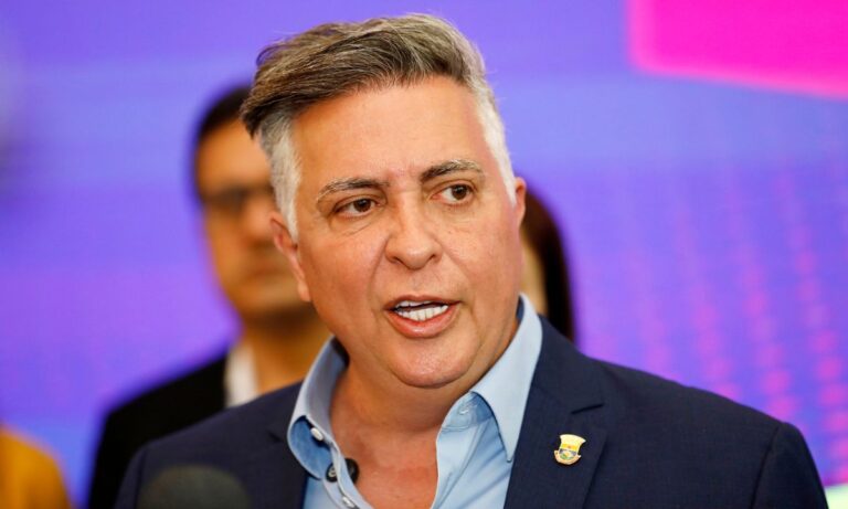 O prefeito Álvaro Damião