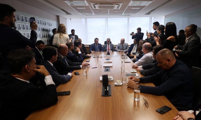 Reunião da oposição da Câmara dos Deputados na sede do PL.