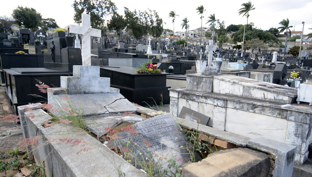 Cemiterio Bonfim Tumulos