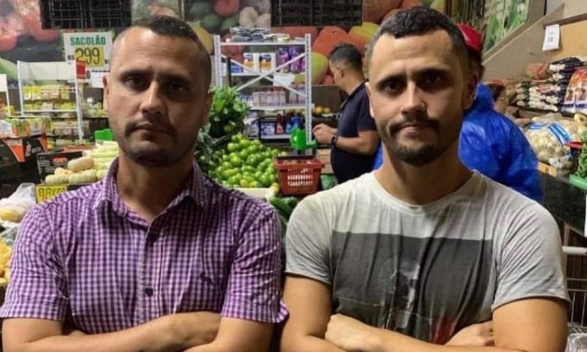 Os irmãos gêmeos Gleidson Azevedo (Novo), prefeito de Divinópolis, e Cleitinho (Republicanos), senador.