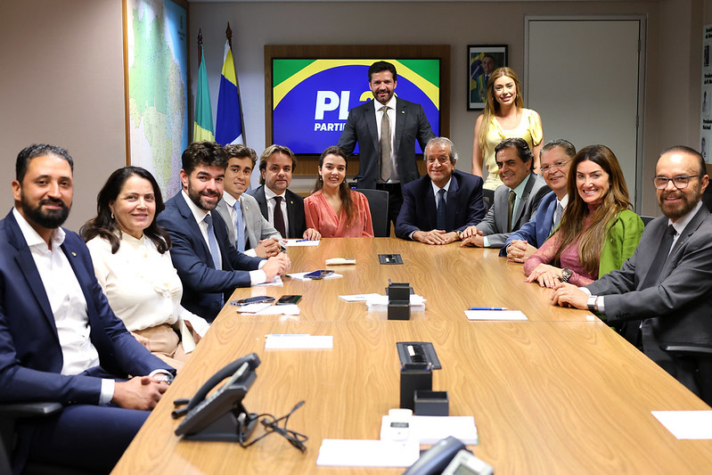 Deputados de Minas Gerais e Valdemar Costa Neto