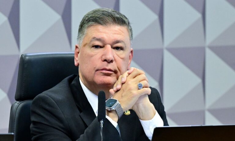 O senador Carlos Viana