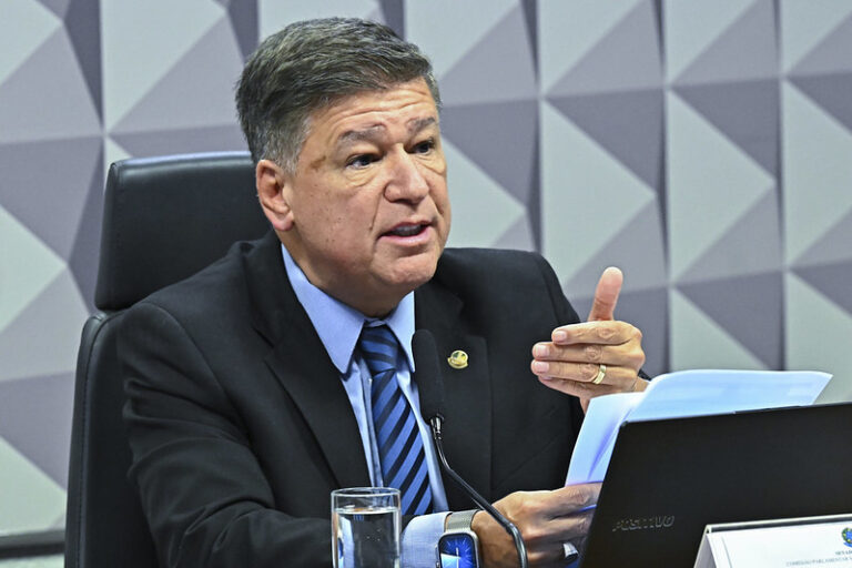 Na foto, o senador Carlos Viana