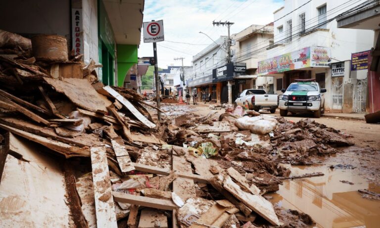 Área de Ubá destruída pelas fortes chuvas