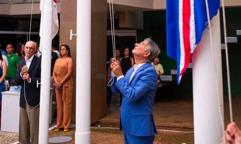 O prefeito de Governador Valadares, Coronel Sandro