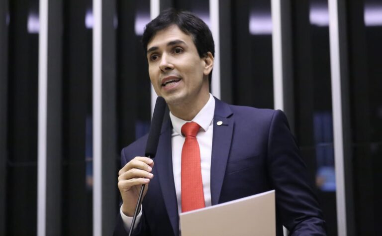 Euclydes Pettersen no plenário da Câmara